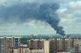 У Санкт-Петербурзі після вибухів виникла масштабна пожежа: горить нафтобаза (відео)