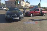 В Николаеве столкнулись «БМВ» и «Рено»: каждый из водителей утверждает, что не нарушал