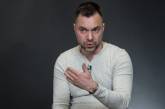 Скандал с песней Цоя во Львове: Арестович подал в суд на нардепа