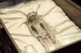 У парламенті Мексики показали 1000-річні скелети інопланетян (відео)
