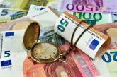 В Україні уріжуть ставки за «швидкими кредитами»: як це позначиться на бюджеті українців