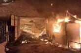 Обстрел Николаева и области: попадание в инфраструктурный объект, возникли пожары