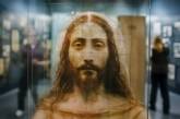 Нейромережа вивчила Туринську плащаницю і показала справжнє обличчя Ісуса