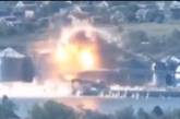 Росіяни показали, як скинули бомби на зернові термінали «Нібулона» у Херсонській області (відео)