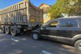 В Николаеве пьяный водитель на «Хюндае» врезался в грузовик