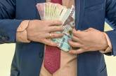 В Николаевской области чиновник проигнорировал снятие с должности и выплатил себе 100 тысяч пособия