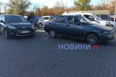 Возле «Эпицентра» в Николаеве столкнулись ВАЗ и «Форд»