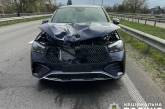 Нардеп на Mercedes сбил насмерть 18-летнюю девушку - СМИ