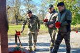 Годовщина освобождения Снигиревки от российских оккупантов: павшим героям возложили цветы (фото)