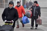РФ продовжує завозити заробітчан на окуповані території України