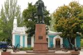 У Миколаєві вимагають знести пам'ятник адміралу Макарову
