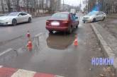 В Николаеве автомобиль сбил пешехода на переходе: пострадавшую увезла «скорая»