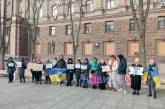 «Гроші на ЗСУ» в Николаеве: горожан во время тревоги не пустили в укрытие в горсовете (видео)