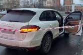 Поліція затримала киянина на Porsche, який вчинив стрілянину в центрі столиці