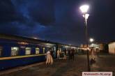 Удар по вокзалу Херсона: пасажири дісталися до Миколаєва автобусами