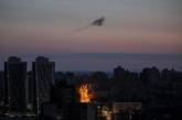 Киев под ракетным обстрелом: повреждены дома, люди получили травмы