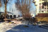 В Донецке под обстрел попал рынок: есть погибшие и раненые (видео)