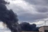 У Миколаєві пролунали вибухи – горить житловий будинок, є постраждалий