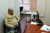 У Миколаєві пенсіонер у 104 роки прийшов оформлювати закордонний паспорт