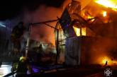 Взрыв под Николаевом: горел склад и техника, повреждены дома