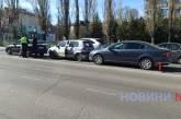 На проспекте в Николаеве столкнулись четыре автомобиля: огромная пробка