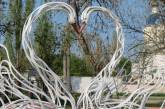Назад не повернуть: що стало зі скульптурою лебедів, яку прибрали з набережної у Миколаєві