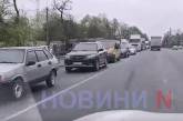 У Миколаєві знову ремонтують Варварівський міст: величезні затори (відео)
