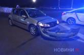 Увечері на Тернівському кільці у Миколаєві зіткнулися Škoda та Renault