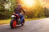 Як правильно сидіти на мотоциклі: поради від досвідчених водіїв