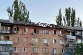 РФ обстреляла Никополь: повреждены дома, ранена женщина