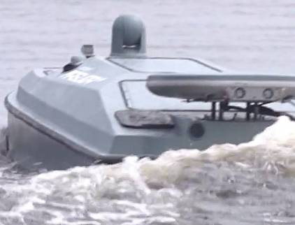 Дрон ГУР поразил скоростной катер россиян в Крыму, - источник