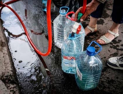 У Миколаєві повідомляють про випадки забору води на точках роздачі для подальшого продажу