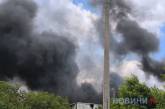 Пожар после взрыва ракеты в Николаеве тушили более двух часов (фото, видео)