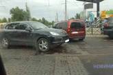 Porsche столкнулся с микроавтобусом на перекрестке в Николаеве