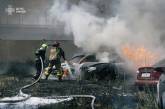 В Киеве сгорело около 30 авто, один автобус и 10 мотоциклов
