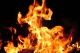 Ночью на Николаевщине горела хозпостройка: пожар мог перекинуться на жилой дом
