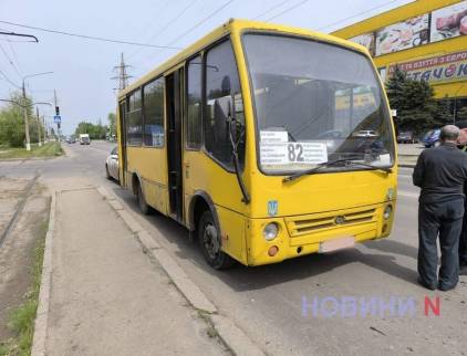 Вмикав російську музику: у Миколаєві у водія автобуса після скарги забрали магнітолу