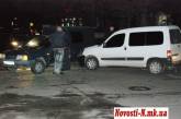В Николаеве столкнулись «ИЖ», Hyundai и  Peugeot