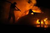 Горел автомобиль и мусор в здании: ситуация с пожарами в Николаеве за сутки