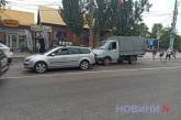В Николаеве столкнулись грузовик и «Форд»: заблокирована полоса движения по ул. Пушкинской