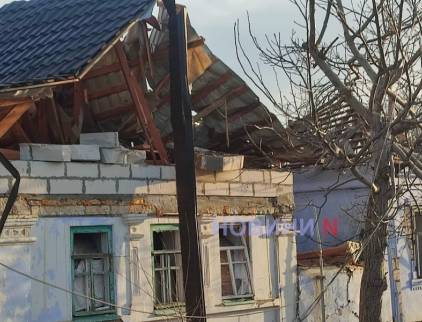Село на Миколаївщині атакували дрони-камікадзе: пошкоджено будинки та авто