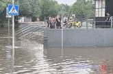 Ливень в Николаеве: центр города снова превратился в рукотворную реку (фото, видео)