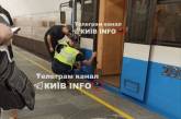 В Киеве ребенок попал под поезд метро