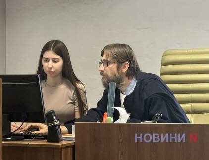 Умисне вбивство чи самооборона: у суді виступили свідки бійки на ножах у Миколаєві