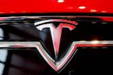 Tesla зняла з продажу найдешевший електромобіль