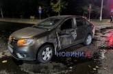 В центре Николаева автобус протаранил Renault — образовалась большая пробка