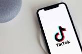 TikTok запроваджує нові обмеження для підлітків: що зміниться