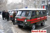 Круглов вручил больницам области 11 машин скорой помощи