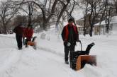 В Николаеве для уборки снега задействовано 49 единиц техники и 710 рабочих