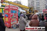 Продавцы не позволили демонтировать будки в центре Николаева: «Пелипасам и чайкам можно, а нам нет?»